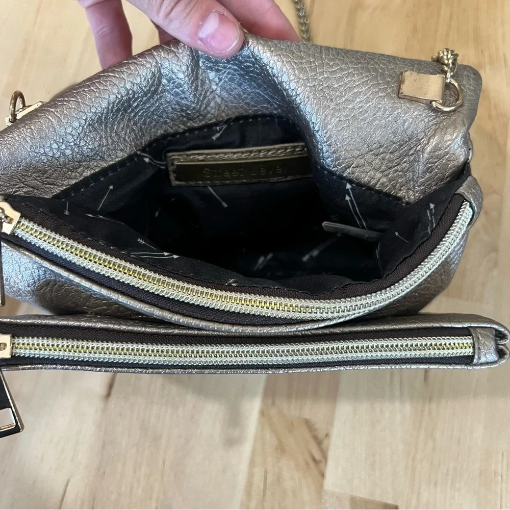 Street Level‎ Gold Clutch Purse